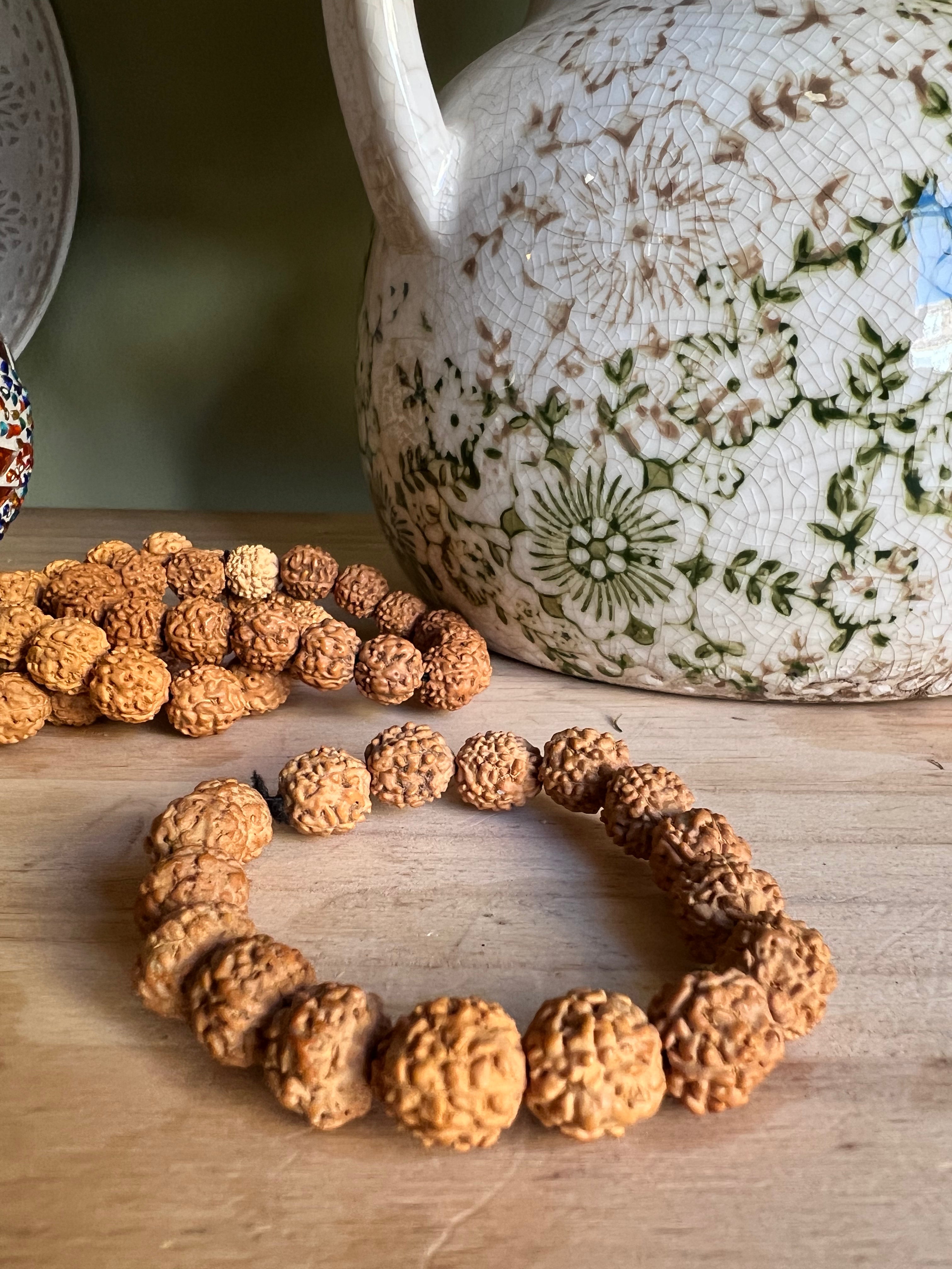 Pulsera rudraksha